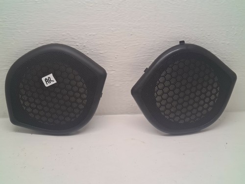 Cache enceinte porte arrière